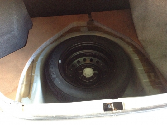 Toyota vios 1.5E เกียร์กระปุก ล้อแม็กประหยัดน้ำมัน รถปี 2003 รถบ้านคัดเกรด