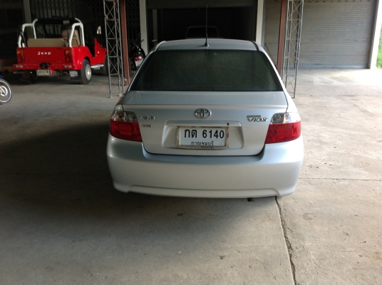 Toyota vios 1.5E เกียร์กระปุก ล้อแม็กประหยัดน้ำมัน รถปี 2003 รถบ้านคัดเกรด