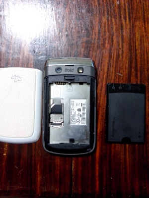 ขาย blackberry bold 9700 สภาพดี ใช้งานปกติ แบตดี