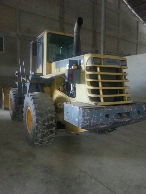 รถตัก KOMATSU WA 350 สนใจติดต่อ 081 - 6079515 รถตัก KOMATSU WA 350 สนใจติดต่อ 081 - 6079515