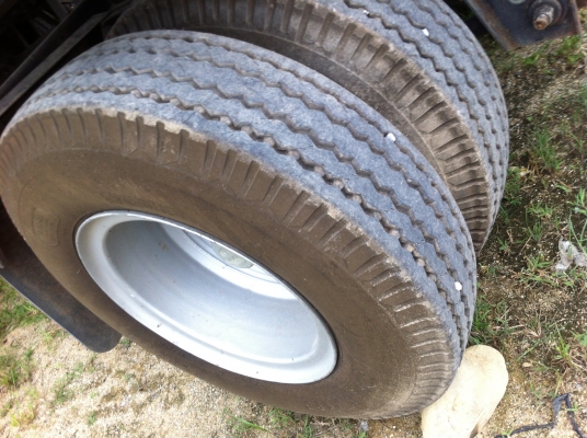 ขายลูกพ่วง 3 เพลา อู่.สามมิตร ปี.54 สวยๆ ใช้น้อยมาก สนใจลองคุยราคากันครับ