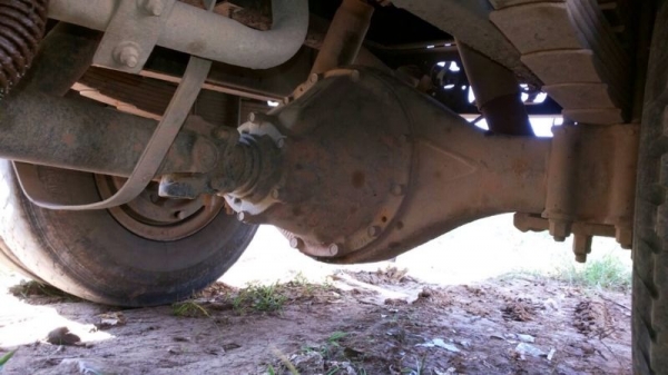 รถอีซูซุ 6 ล้อดั้ม 150 แรงม้า ปี 50  ( รถวิ่ง 24x,xxx กม. ) สนใจติดต่อ 081 - 6079515