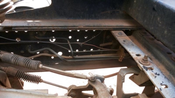 รถอีซูซุ 6 ล้อดั้ม 150 แรงม้า ปี 50  ( รถวิ่ง 24x,xxx กม. ) สนใจติดต่อ 081 - 6079515