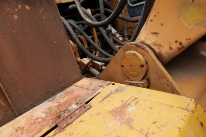 แบคโฮล้อยาง KOMATSU PW100-3-2เพลา มีแอร์ ลายหัวเจาะ อิ