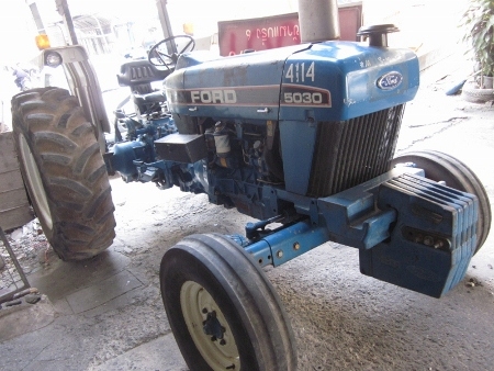 ขาย-รถไถ FORD รุ่น 5030: 63 HP (แรงม้า) ขับเคลื่อน 2WD: เกียร์กระปุก มือสองญี่ปุ่นแท้