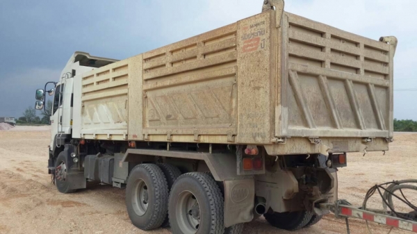 รถอีซูซุ 10 ล้อดั้ม FVZ 360  แรงม้า ปี 55 ( ขายแม่,ลูก )  ( รถวิ่ง 14x,xxx กม. ) สนใจติดต่อ 081 - 6079515