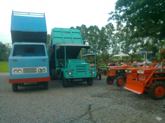 มาใหม่อีกคันครับ..อีแต๋น 6 ล้อดั๊ม เครื่่อง นิสสัน TD 33 100 แรง