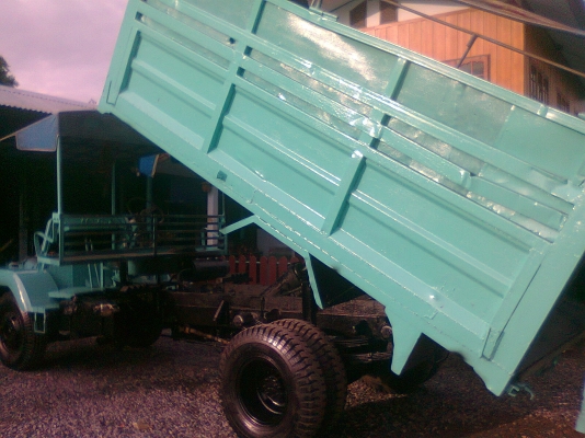 มาใหม่อีกคันครับ..อีแต๋น 6 ล้อดั๊ม เครื่่อง นิสสัน TD 33 100 แรง