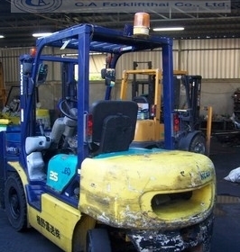ขาย รถโฟล์คลิฟท์ KOMATSU รุ่น FD25-14