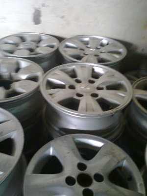 ล้อเดิมติดรถขอบ16ชุดละ4000