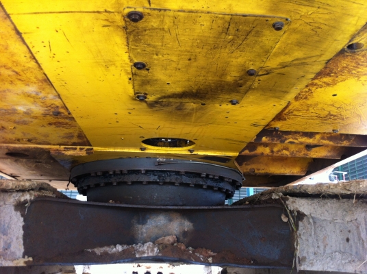 ขายรถแบคโฮ KOMATSU PC-200-7 ปี.2005 จัดแน้นได้ เล่มทะเบียน ไฟฟ้าครบ รถใช้งานได้สมบูรณ์