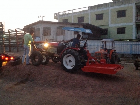 ปัญญาแทรคเตอร์มาแล้ว...จัดมาให้ครับ ยันม่า EF 352T พร้อม ผาน5 จัดส่ง อ. สนามชัยเขต จ. ฉะเชิงเทรา