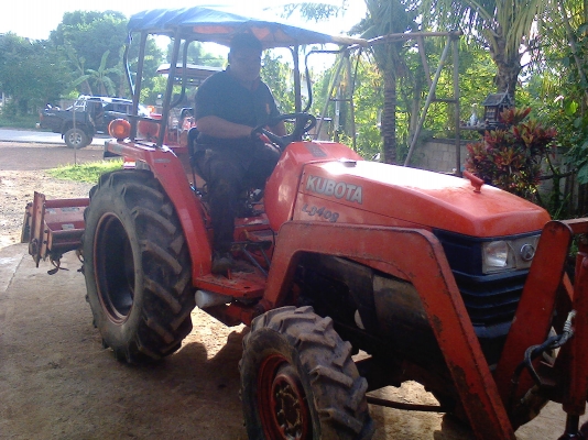 รถคูโบต้า L3408 ปีี 51 อุปกรณ์มีโรตาลี่่่่ ดันหน้า ราคา 245000 บาท