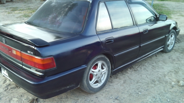 ขายรถ HONDA CIVIC  ราคาถูกๆ วิ่งทางไกลได้เลยสภาพดี