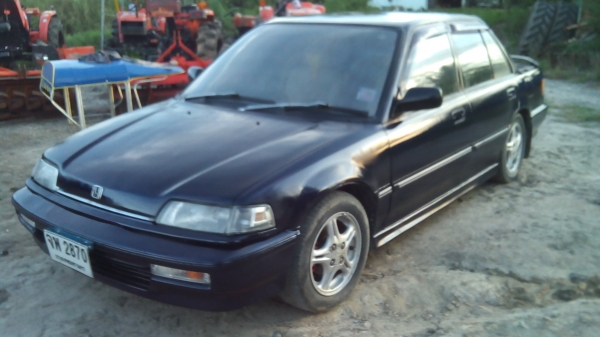 ขายรถ HONDA CIVIC  ราคาถูกๆ วิ่งทางไกลได้เลยสภาพดี