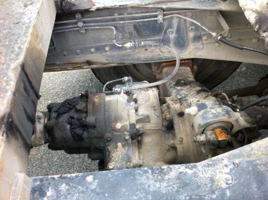 ขายรถหัวลากติดแก๊ส 10 ล้อ 2 เพลา NISSAN UD CW430 เครื่อง.290 แรง เทอร์โบ แก็ส 8 ถัง ขายยกรวม 7 หัว สนใจโทร