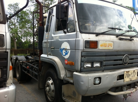 ขายรถหัวลากติดแก๊ส 10 ล้อ 2 เพลา NISSAN UD CW430 เครื่อง.290 แรง เทอร์โบ แก็ส 8 ถัง ขายยกรวม 7 หัว สนใจโทร