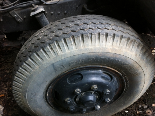 ขายรถหัวลากติดแก๊ส 10 ล้อ 2 เพลา NISSAN UD CW430 เครื่อง.290 แรง เทอร์โบ แก็ส 8 ถัง ขายยกรวม 7 หัว สนใจโทร