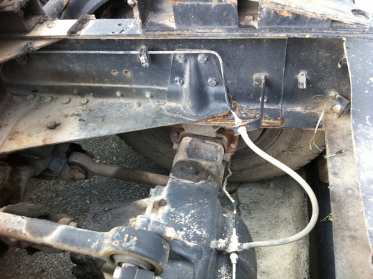 ขายรถหัวลากติดแก๊ส 10 ล้อ 2 เพลา NISSAN UD CW430 เครื่อง.290 แรง เทอร์โบ แก็ส 8 ถัง ขายยกรวม 7 หัว สนใจโทร