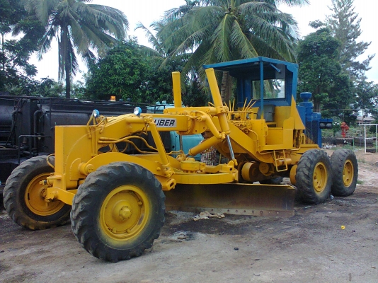 ขายรถเกรด แกเลี่ยน สภาพพร้อมใช้งานราคาถูกมากๆ เครื่องดี อุปกรณ์ใช้ใด้ทุกอย่างครับ