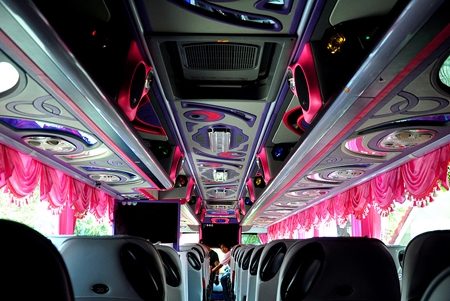 ขายรถบัส8ล้อ2ชั้นเกียร์ออโต้ (เกียร์อัตโนมัติZF 6 เกียร์)ชุดไฟเครื่องเสียงชุดใหญ่หกแสนกว่า ขายรถบัส8ล้อ2ชั้นเกียร์ออโต้ (เกียร์อัตโนมัติZF 6 เกียร์)ชุดไฟเครื่องเสียงชุดใหญ่หกแสนกว่า