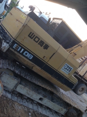 ขายด่วน !! CAT E110B  สภาพสวยพร้อมใช้งานค่ะ