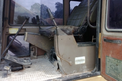 ขายด่วน !! CAT E110B สภาพสวยพร้อมใช้งานค่ะ ขายด่วน !! CAT E110B สภาพสวยพร้อมใช้งานค่ะ