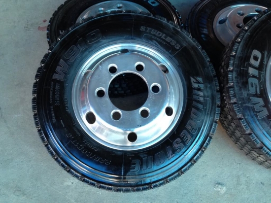 ขายล้อแม็กรถบรรทุกจากญี่ปุ่น สภาพใหม่พร้อมยาง