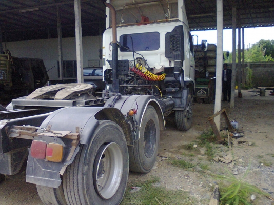 Hino Mega หัวลากปี 48 พร้อมใช้