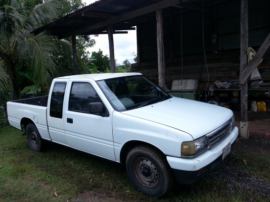 ฝากขายรถบ้าน  ISUZU  มังกรทอง  ปี 96  สวยๆพร้อมใช้ค่ะ