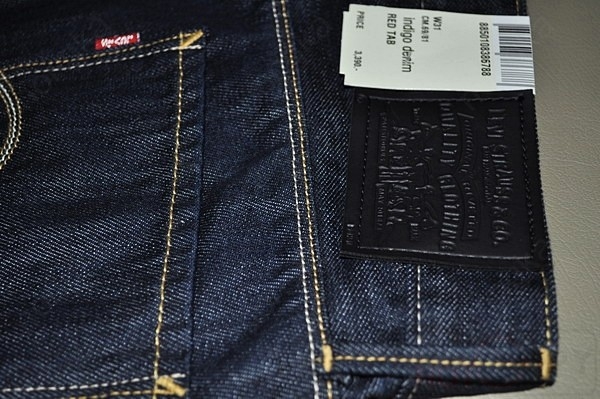ขายครับใหม่มากLevi's รุ่นNew524blue cuves"สไตล์Nudie" (Blue) ขายครับใหม่มากLevi's รุ่นNew524blue cuves"สไตล์Nudie" (Blue)