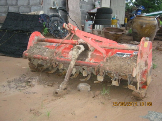 ขายเหมารถไถ 32แรง  190,000บาท (ลงรูปเพิ่มเติม)