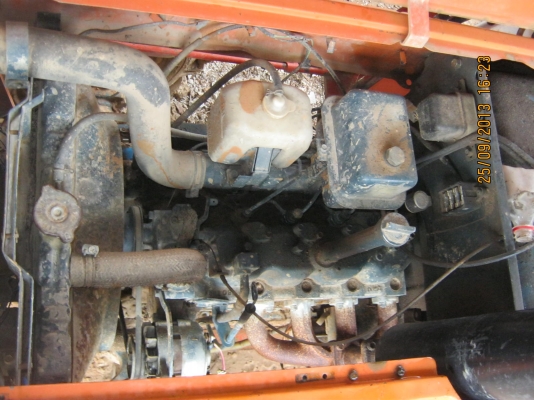 ขายเหมารถไถ 32แรง  190,000บาท (ลงรูปเพิ่มเติม)