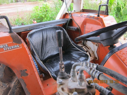 ขายเหมารถไถ 32แรง  190,000บาท (ลงรูปเพิ่มเติม)