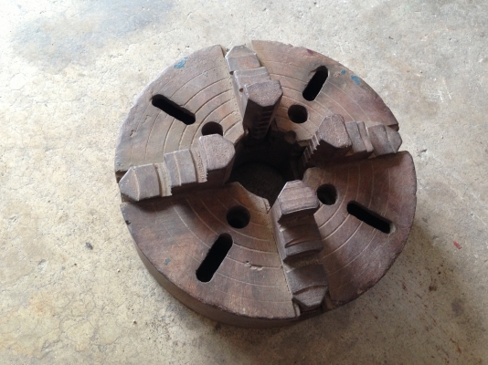 ขายหัวจับชิ้นงานแท่นกลึง แบบ 4 จับ ขนาด 10 นิ้ว สภาพดี ปากไม่สึก พร้อมใช้งาน