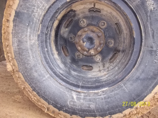 ขายKM540   ตาเหลี่ยม  เครื่องDQ110แรง   พื้นเรียบ ทะเบียนเต็ม