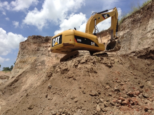 ขายรถแบ็กโฮCAT320Dรุ่นใหม่สภาพสวยสุดๆเหมือนใหม่กระบอกดำป้ายแดง