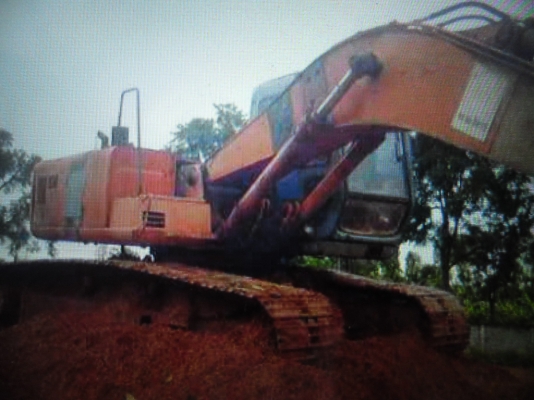 ขายรถแบคโฮ HITACHI EX200-3 เครื่องเดิมปั้มเดิมโซ่หนาเอวแน่นแอร์เย็นเอกสารเล่มทะเบียน