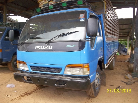 ขายNPR  เครื่อง  140 แรง   4สูบ พวงมาลัยเพาเวอร์ ทะเบียนเต็ม