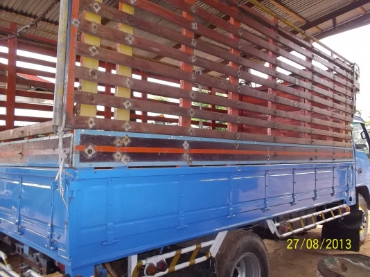 ขายNPR  เครื่อง  140 แรง   4สูบ พวงมาลัยเพาเวอร์ ทะเบียนเต็ม