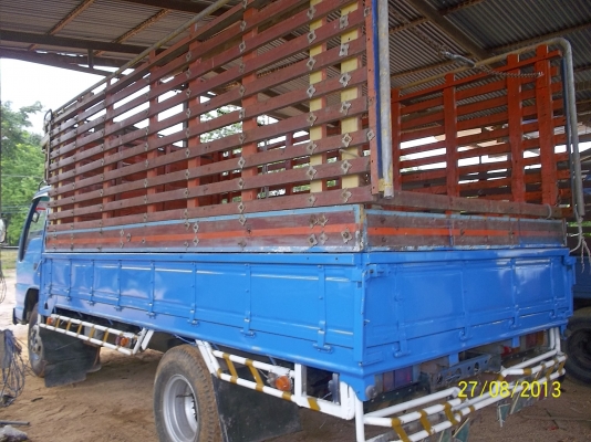 ขายNPR  เครื่อง  140 แรง   4สูบ พวงมาลัยเพาเวอร์ ทะเบียนเต็ม