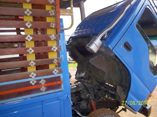 ขายNPR  เครื่อง  140 แรง   4สูบ พวงมาลัยเพาเวอร์ ทะเบียนเต็ม