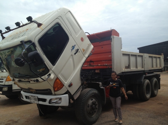 ขายไม่แพง HINO MEGA เครื่อง JO8C เทอร์โบ 260แรงม้าระบบน้ำมัน รถห้างเดิมๆขายตามสภาพจดปี 49 พร้อมเล่มทะเบียน