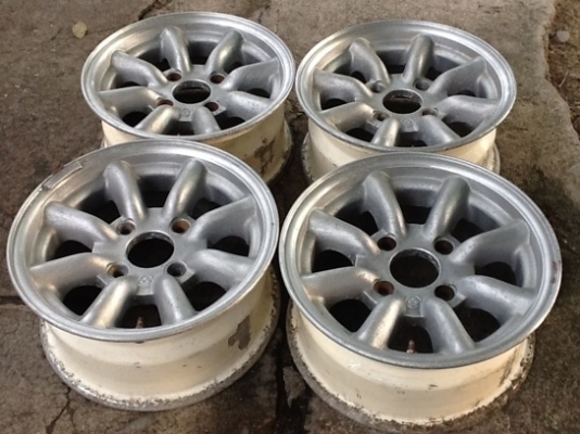 ล้อกล้วย"WATANABE" 13x6 OFFSET-8  9พันบาท