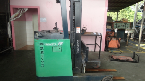 ขายรถ toyota รุ่น 7 ไฟฟ้ายืนขับ ขนาด 1.5 ตัน