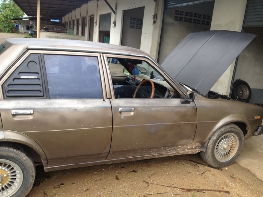 ขาย Toyota DX KE70 ไฟกลมแท้ๆ เดิมๆ สวยๆ แอร์พร้อม ขับได้ ทะเบียนโอน เครื่องดีมาก