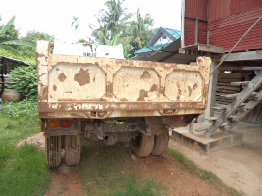 ขายรถ6ล้ออีซูซุร็อก175แรงม้าราคาถูกๆ ยาง8.25-20พวงมาลัยเพาเวอร์ เบรกทิฟฟี เอกสารพร้อมโอน