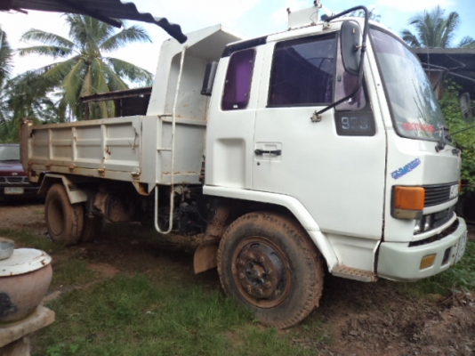 ขายรถ6ล้ออีซูซุร็อก175แรงม้าราคาถูกๆ ยาง8.25-20พวงมาลัยเพาเวอร์ เบรกทิฟฟี เอกสารพร้อมโอน