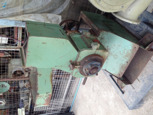 ขายเครื่องโม่พลาสติก ขนาดเล็ก ใช้มอเตอร์ 5 HP. สภาพแท่นยังดี ขายตามสภาพครับ ขายเครื่องโม่พลาสติก ขนาดเล็ก ใช้มอเตอร์ 5 HP. สภาพแท่นยังดี ขายตามสภาพครับ