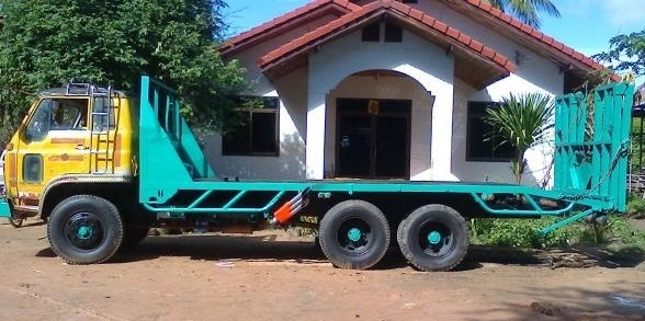 ISUZU JCM 170 HP 6BF1 รถหางปลาสิบล้อเพลาเดียว มีหางไฮดรอลิกส์ขึ้นรถเกี่ยวข้าวครบพร้อมใช้งาน เครื่องแรงดี ภายในคอนโซลครบ พวงมาลัยเพาเวอร์ ช่วงล่างดีคัชซีไม่บวม ยางสภาพดี 10 เส้นประมาณ 70\% พร้อมลากพร้อมบรรทุกได้เลย เอกสารเล่มทะเบียนครบพร้อม ราคาต่อรองได้ครั